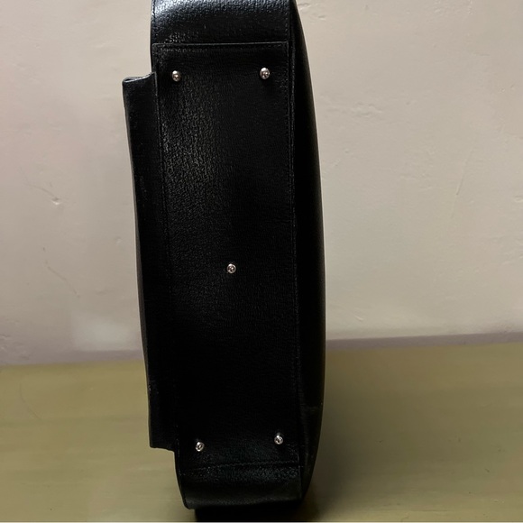 Gucci Large Leather Attache’ Laptop Tote Sleek Design w/ Metal Ring Handles. - Picture 8 of 15